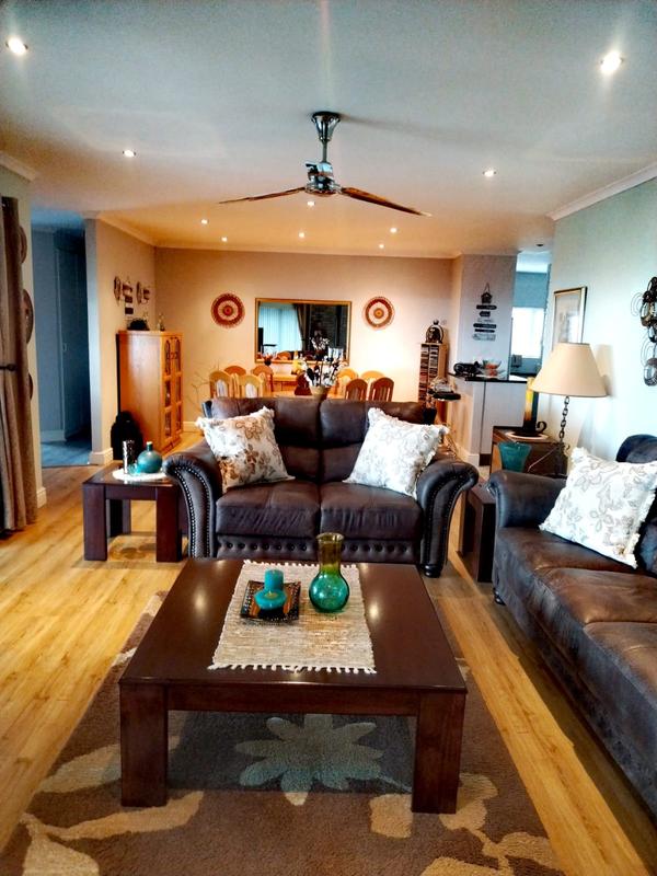3 Bedroom Property for Sale in Gordons Bay Western Cape